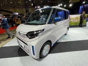 室内に裏デニムを使った日産×BEAMSタイアップ車の開発秘話｜東京オートサロン2024｜