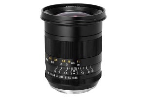 開放F0.95、APS-Cミラーレス用広角レンズ「SPEEDMASTER 20mm F0.95 ASPH.」