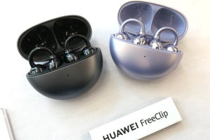 耳を優しく挟むカフ型イヤホン「HUAWEI FreeClip」が一般発売、「3代目山の神」神野大地さんが良さを語る