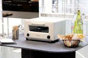 より低価格で登場したバルミューダの新トースター「ReBaker」、特徴と味を確かめてきた