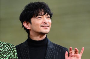 津田健次郎、佐々木蔵之介にまさかの「お父さん」台本にない“血舐め”エピソードも