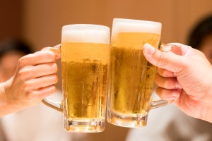 厚生労働省、「健康に配慮した飲酒に関するガイドライン」を公表 - お酒の量だけでなく「純アルコール量」にも注目を