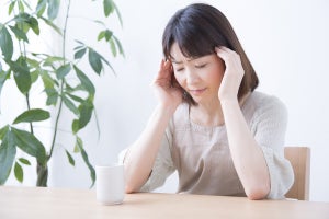 【医師監修】女性の更年期はいつから始まる? 主な症状と家庭でできる対策を解説