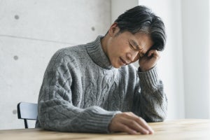 【医師監修】男性の更年期は徐々に症状が出る、主な症状と家庭でできる対策を解説