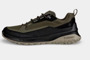 ECCO、"スニーカーの日"にちなみ「ULT-TRN MEN'S」を販売強化