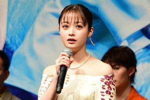 橋本環奈、川栄李奈&福地桃子の悩みを聞いて“スナック環奈”に 「大丈夫」「いけるっしょ!」