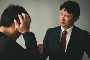 職場で自分にだけ当たりが強い人の心理、対処法や攻撃されやすい人の特徴とは