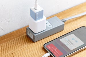 USB-Cで充電するたび、スマホ内の写真や動画を自動バックアップできるアイテム