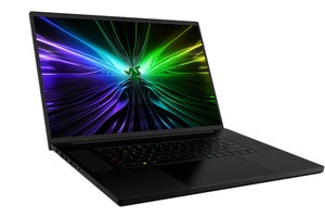 ゲーミングノート「Razer Blade 18」、Thunderbolt 5搭載、4K 200Hzディスプレイも