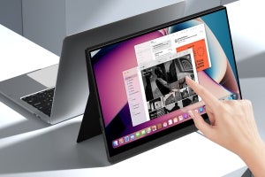 Minisforumから15.6型ポータブルモニター登場 - タッチ操作対応WQHDで3万円切り