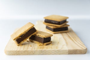 福井県福井市のふるさと納税返礼品「【山奥チョコレート 日和】生チョコサンド」とは? 