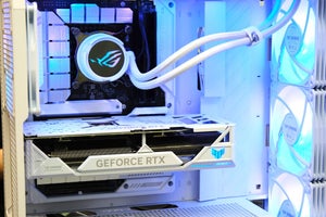 ASUS裏面配線マザーボードは“BTF（Back to The Future）”。水冷チューブだけを魅せるPCへ