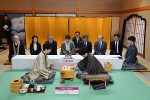 藤井VS豊島　番勝負のゆくえは豊島九段の序盤戦術がカギ　第82期名人戦七番勝負第３局展望