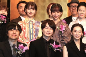 神木隆之介＆浜辺美波「幸せ」『らんまん』夫婦が橋田賞授賞式で喜び語る