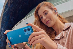 モトローラ、防水／Felica対応のプレミアムモデル「motorola edge 40 neo」