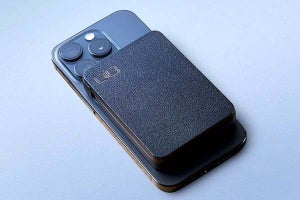 ワイヤレスでもケーブルでも充電できるモバイルバッテリー　Qi2とMagSafeに対応