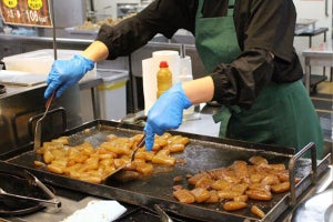 こんにゃくパークでこんにゃく焼きうどん無料食べ放題など期間限定イベント