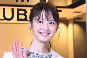 佐々木希、競馬イベントのポニテ姿が「かわいすぎる」と話題　馬券も見事に的中