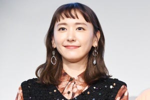 新垣結衣、観客との近さに照れ「恥ずかしい!」夏帆からの愛ある言葉に思わずニンマリ