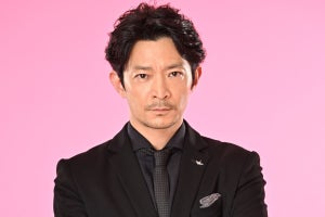 津田健次郎が歌って踊って料理する!『西園寺さんは家事をしない』で料理系YouTuber役