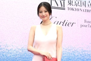 今田美桜、胸元ざっくりドレスに豪華ジュエリーまとい笑顔「気に入ってます」