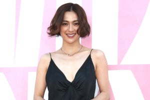 中村アン、胸元ざっくりワンピで色気放つ　今年の夏は「花火やキャンプがしたい」