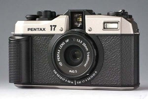 リコー「PENTAX 17」、想定を上回る注文で予約を一時停止