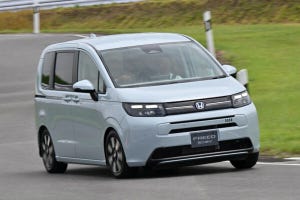 ホンダの新型フリードに試乗! 売れているのに刷新する理由は? 走りは?