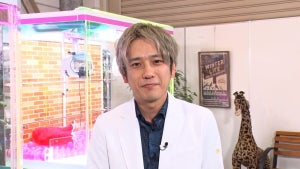 二宮和也、『ブラックペアン』劇中衣装でクレーンゲームに挑戦