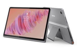 レノボ、JBLスピーカー8基を載せたエンタメ向け11.5型Androidタブレット