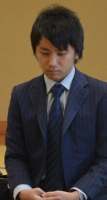 受けてつかんだ逆転勝利　黒沢六段が斎藤五段制し好発進　第18回朝日杯将棋オープン戦予選