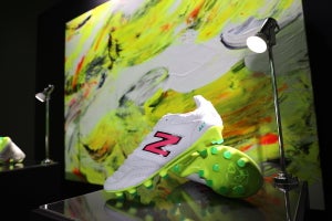 FC東京のオフィシャルサポーターでもあるNewBalanceがサードユニフォーム、スパイク新色を発表！スパイク開発にかける想いも聞いてきた