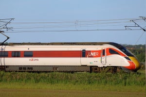 日立レール、英国で鉄道車両用AI前方監視カメラの実証試験スタート