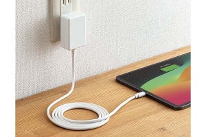 ACアダプター感覚で手軽に使える！　USB Type-Cケーブル一体型の充電器