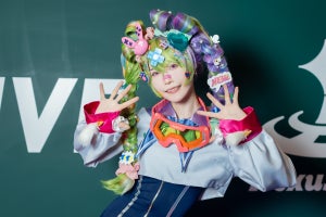 コスプレイヤー・しらゆき、オーダーメイド衣装に喜び「ウィッグめちゃくちゃきれいじゃないですか?」