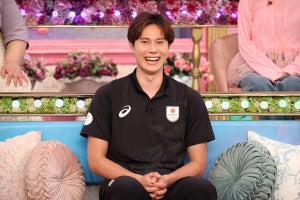 高橋藍、試合中にモニター見すぎの理由「髪の毛はねてるな」「今のガッツポーズダサいな」