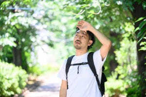 夏の紫外線が頭皮や頭髪に与える影響は? 医師に聞いてみた