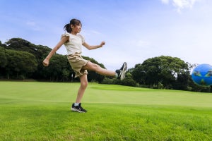 茨城県鹿嶋市のふるさと納税返礼品「プロフットゴルフクラブ鹿島Ascendiaの選手と一緒に! フットゴルフ体験」とは? 