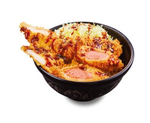 かつ庵、皮ごと揚げた「サーモンフライ」を使用した丼や定食を販売