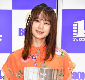 前田佳織里、自己採点は「1億点」と高評価の2nd写真集で「かなり肌を露出した!」