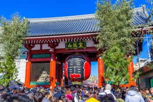 【2025年初詣】検索数の多いお寺ランキング、東日本1位は東京都・浅草寺、西日本は?