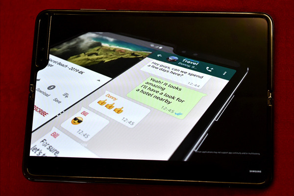 山田祥平のニュース羅針盤 第192回 「Galaxy Fold」がつなぐ大画面モバイルモニタへの道