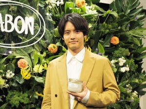 赤楚衛二さんがSABON『ボディスクラブ』のアンバサダーに! 新ボディスクラブの魅力は?