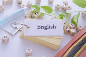 ど～れだ! 1分でデキる英語3択クイズ 第10回 「a piece of cake」の意味は? "ケーキ"を指す言葉じゃない!