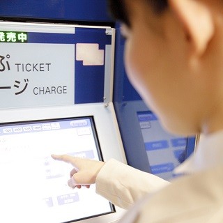 困ったときの簡単カタコト英会話術 第3回 運賃は180円です(券売機の前で)