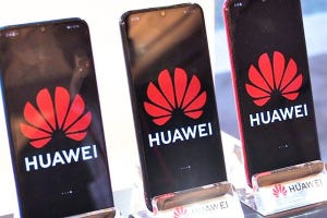 佐野正弘のケータイ業界情報局 第31回 ファーウェイがスマホ市場で初のシェア1位、米国の制裁下で獲得できたワケ