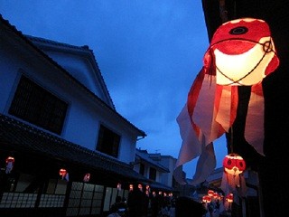 地元の面白いお土産 第1回 軒下でゆらゆら泳ぐ。山口県柳井市の「金魚ちょうちん」