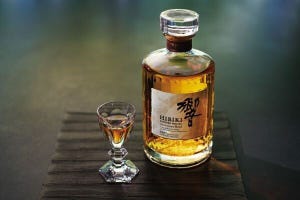 ヒルトン横浜、「響 サントリーウイスキー100周年記念-Anniversary blend-」提供開始 - フルボトル付の宿泊プランも