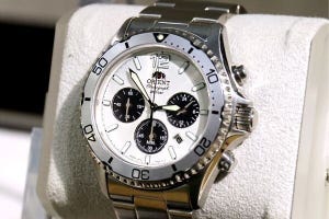 ダイバーデザイン「Orient Mako」、WWFジャパンとの限定コラボモデル