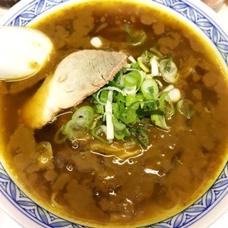 立ち食いそば散歩 第45回 そばもいいけどカレーもね! 新橋「三松」でさらっさらな"カレーラーメン"を